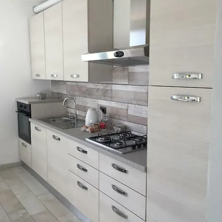 Casa Stefania 2 بيت للعطل مانديلو ديل لاريو